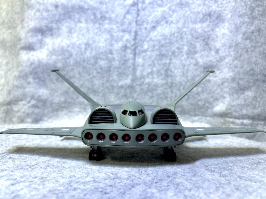 正面〜全幅は約23センチ💦正直、置き場に困ります😅