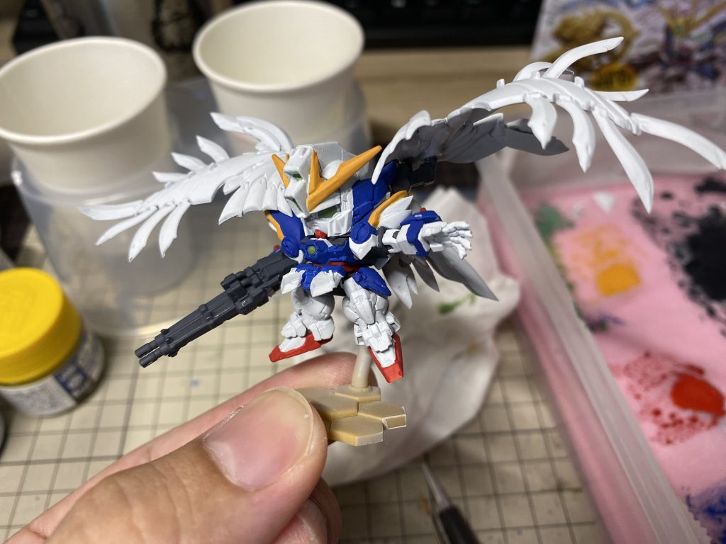 ガンダムスペリオルディファイン ウイングガンダムゼロカスタム(イラスト風塗装)–2枚目/制作者：そらプラ。