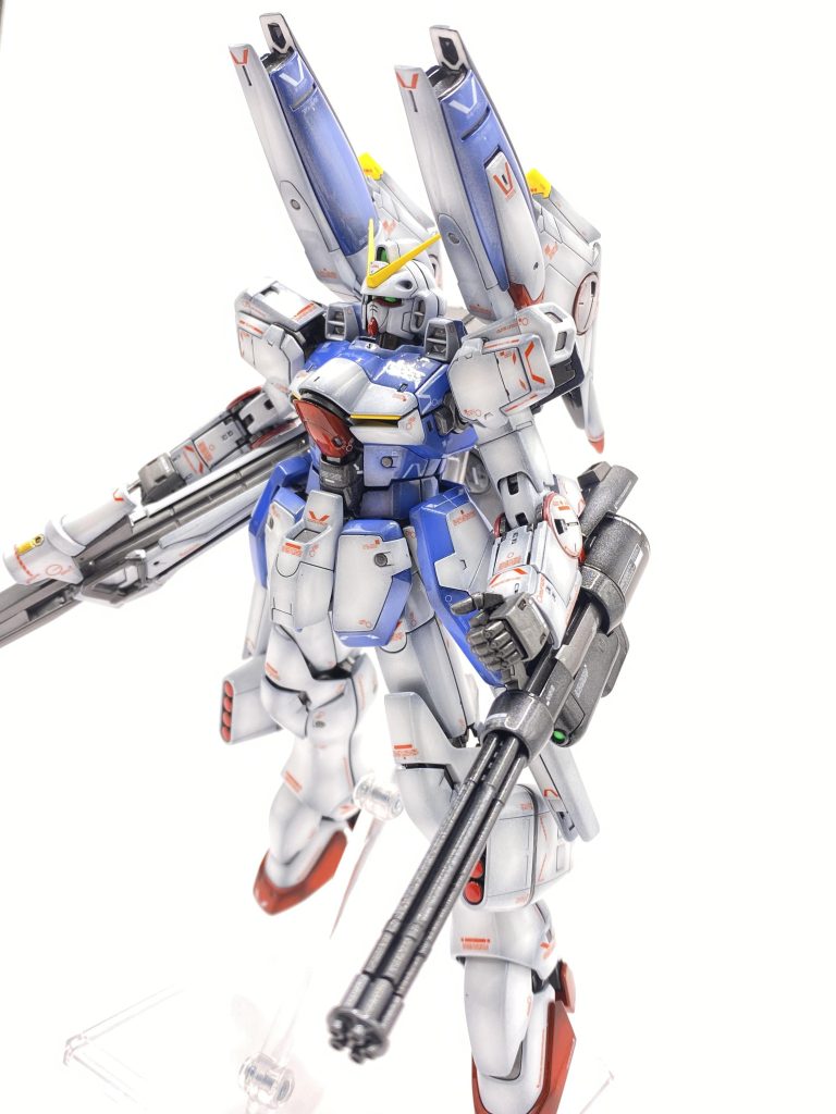 このポージングに落ち着くまであちらこちらポロポロ、大変でした(;^_^Aですから、ここからは固定モデルとなります( ´∀｀ )