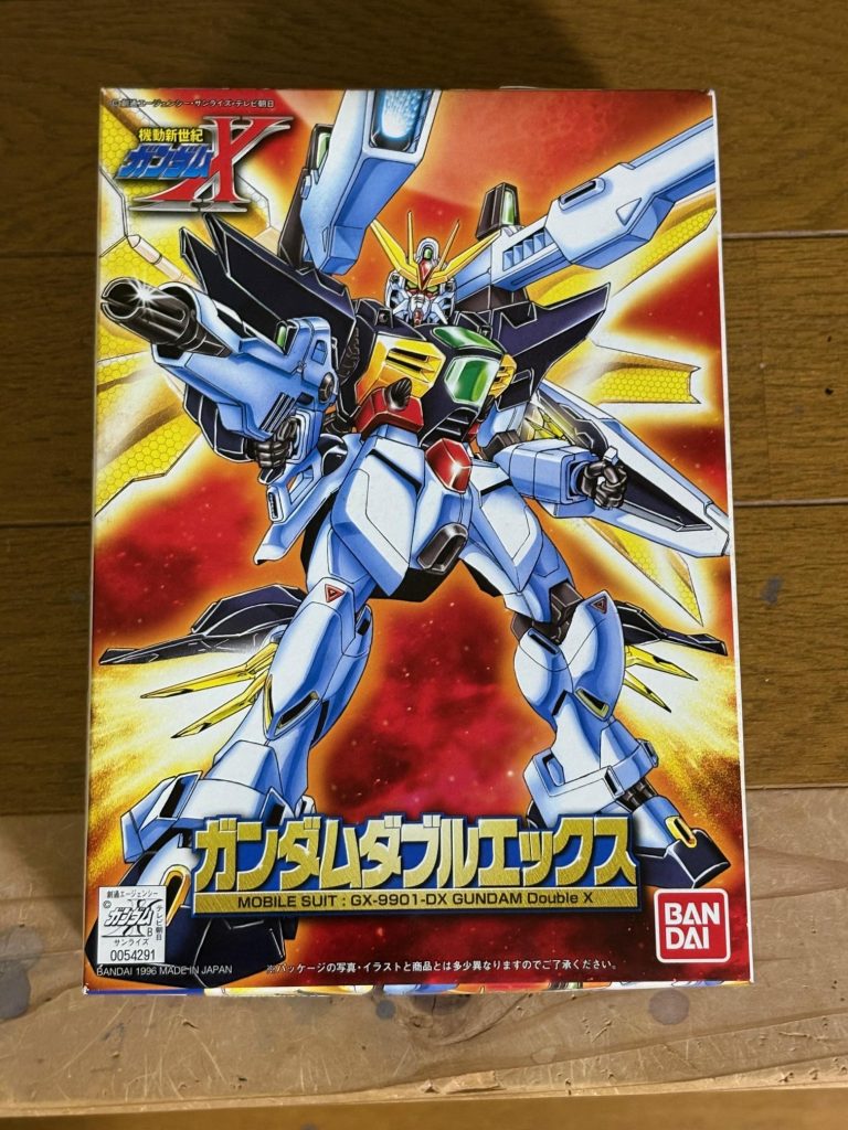 作品名：旧キット ガンダムDXを手に入れたぞ！！<p>今日は駿河屋で旧キットのガンダムDX（当時品）をゲットしたぞ(gundam-kao3) ここ最近は来年で30周年を迎えるガンダムXがマイブームとなっている・・・。</p>
