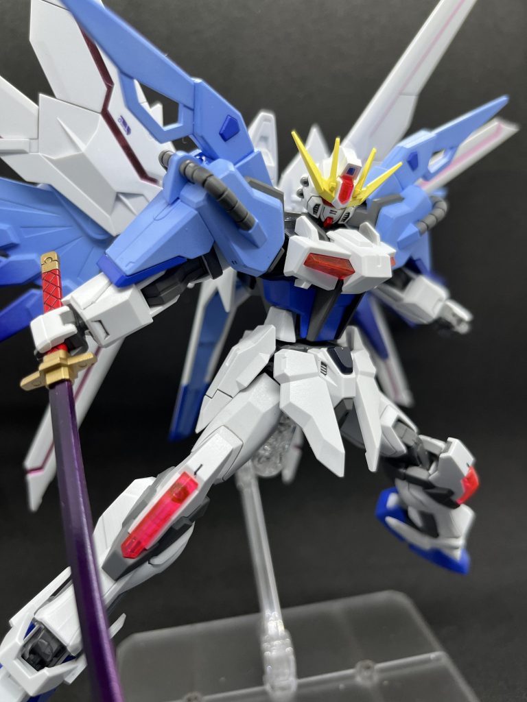 アップ画。刀を紫にしたのもポイントです。