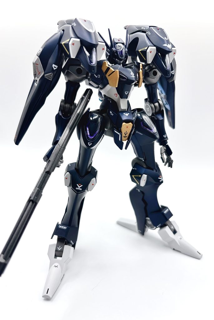 スタイルも良く、頭部のパーツ分割も優秀。水星の魔女キットは出来が良いのに売れ残ってる感じで勿体ない。