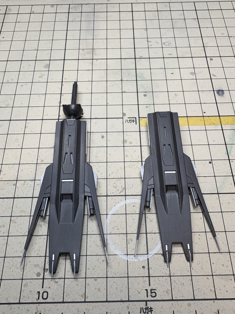 サーベルラックにバーニア追加余ったヴィダールのサーベルの柄を利用しました