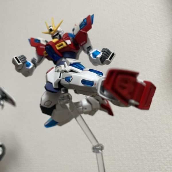 トライバーニングガンダム