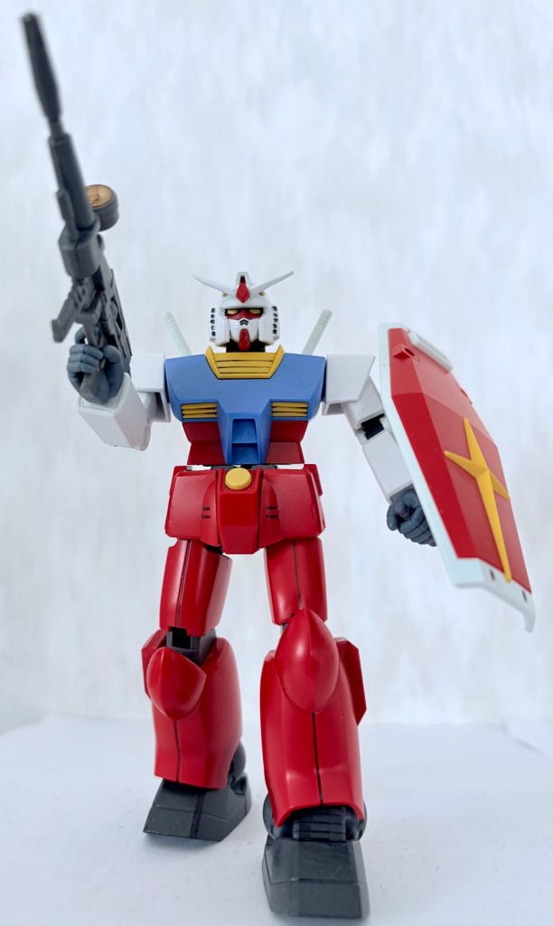 ガンキャノンのBパーツと換装したガンダムはなんだかマリオみたいだが、もっと強そうになった。