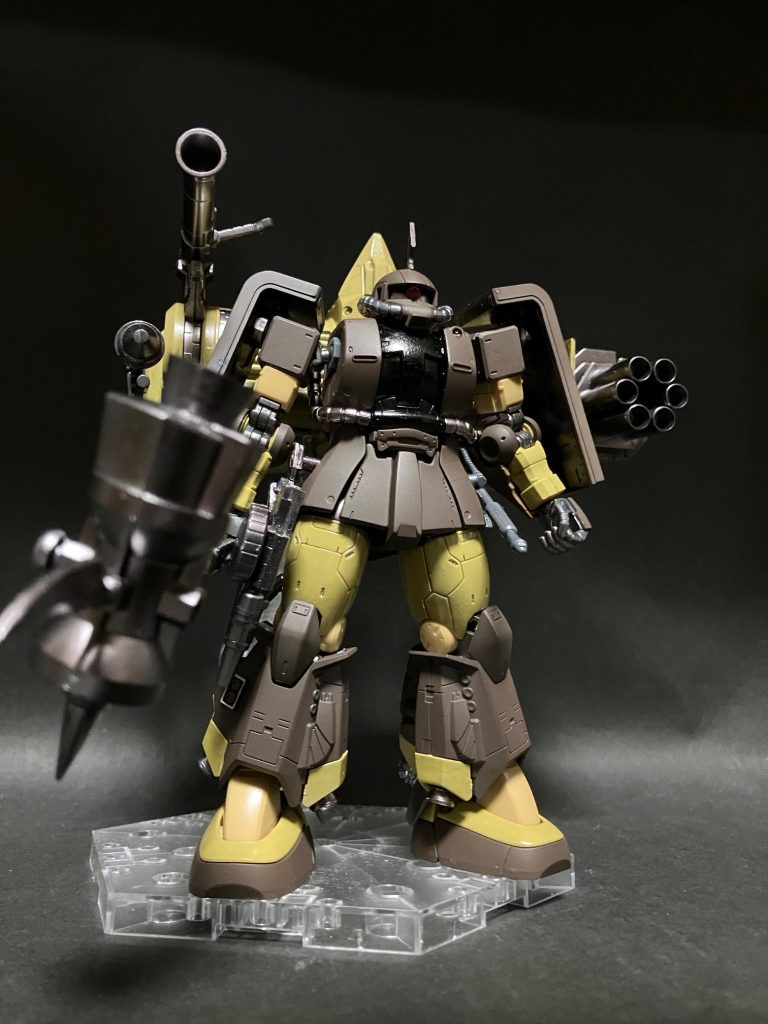 マサヤは少し困った笑みを浮かべていた顔を引き締め直し、 マサヤ「改修頂き感謝する。完了したのであればすぐに出たいのだが、どうか？」技師長「今ここで出来ることは全て注ぎ込みました。いつでも暴れに行けますよ！」技師長がまたいつものようにニッと笑い親指を立てる。マサヤ「では頼む。」マサヤは言葉少なく颯爽とコックピットに滑り込む。新しく増えたオッゴ側の管制を確認し、マサヤ「Ｅフィールド防空大隊マサヤ・ナカガワ！出る！この宙域、この艦は私が護る！」と、いつも以上に大きくしっかりとした声で名乗りを上げ、再び戦火に身を投じた。見送る人間は皆手を止め、その声に敬礼した。技師長「御武運を....。」________________________以上で完結となります🙇