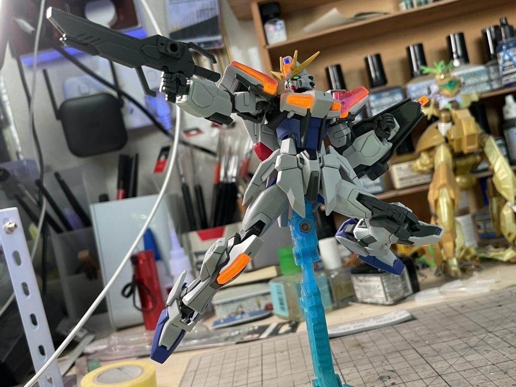 あっという間ですね。ガンダムビルドシリーズ10周年記念アニメ『ガンダムビルドメタバース』から、もう約2年が経ったとは。ということは、このガンプラが完成してから約2年が経ちました。普段は全く意識しませんが、改めて意識すると、本当に時間の流れが早いと感じます。