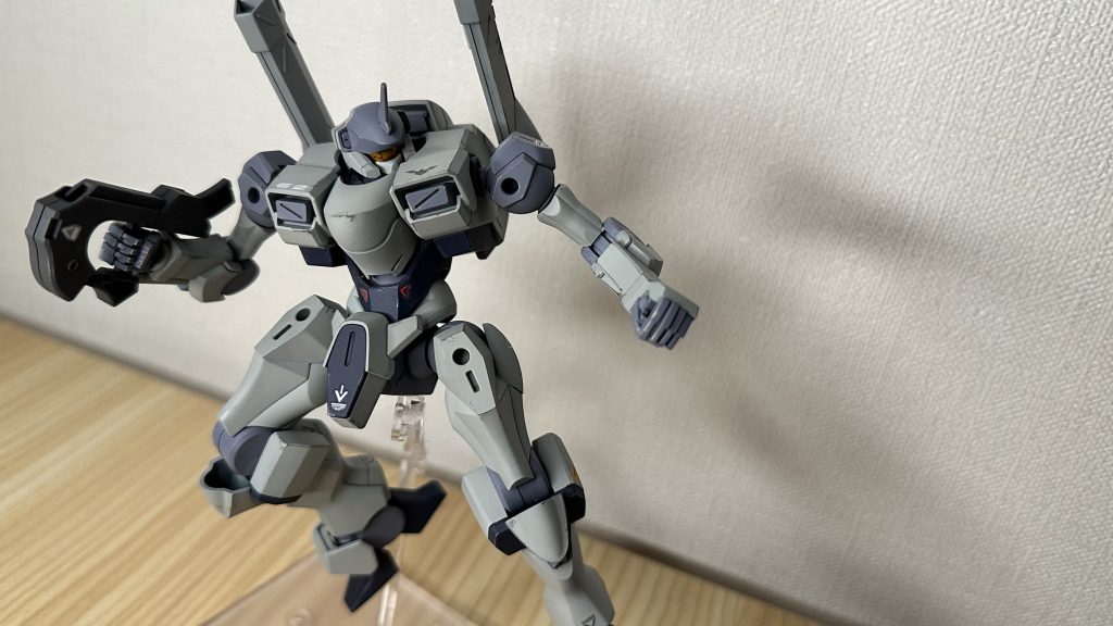 ファラクトにやっぱり似ていて、同じパーツは全くないのに2台に同類感を感じた。