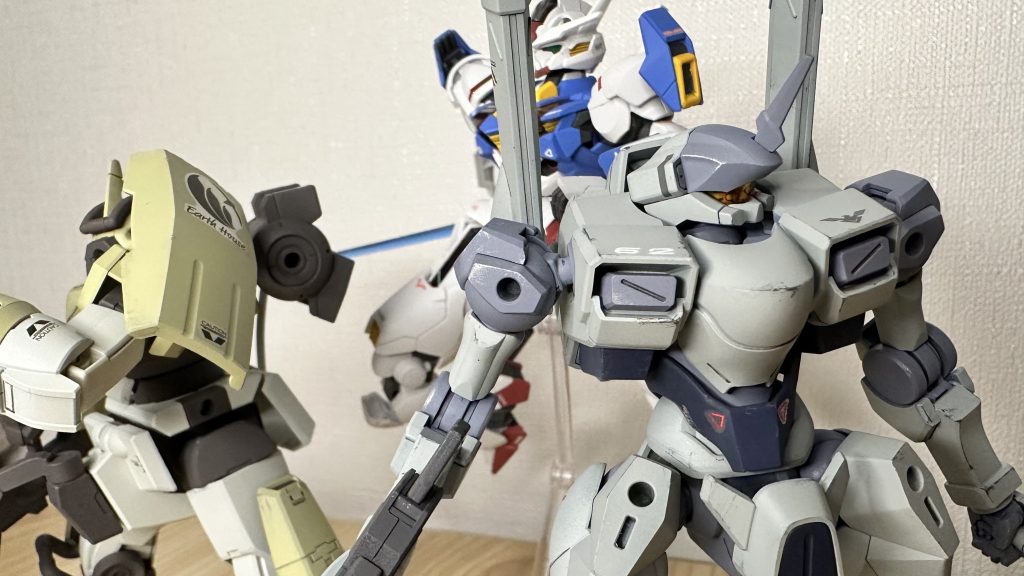 地球寮のモビルスーツ。統一感がないのが、また地球寮っぽくていいよね。