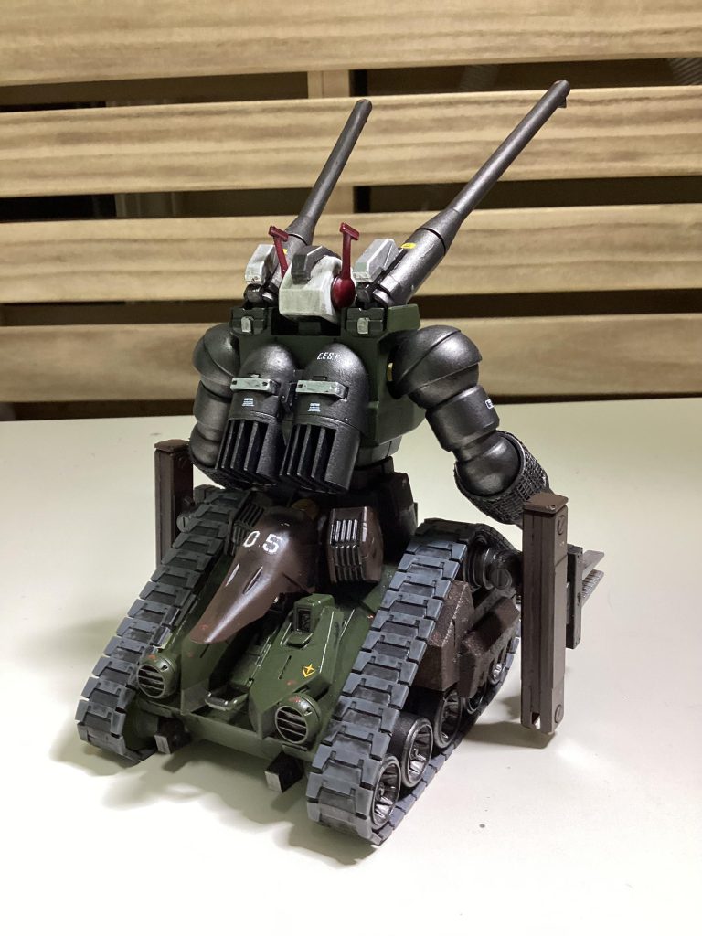 〜リアビュー〜サイドのサブアームはガンダムベース限定のドラケンEのジオン仕様のアームが余っていたので使いました！