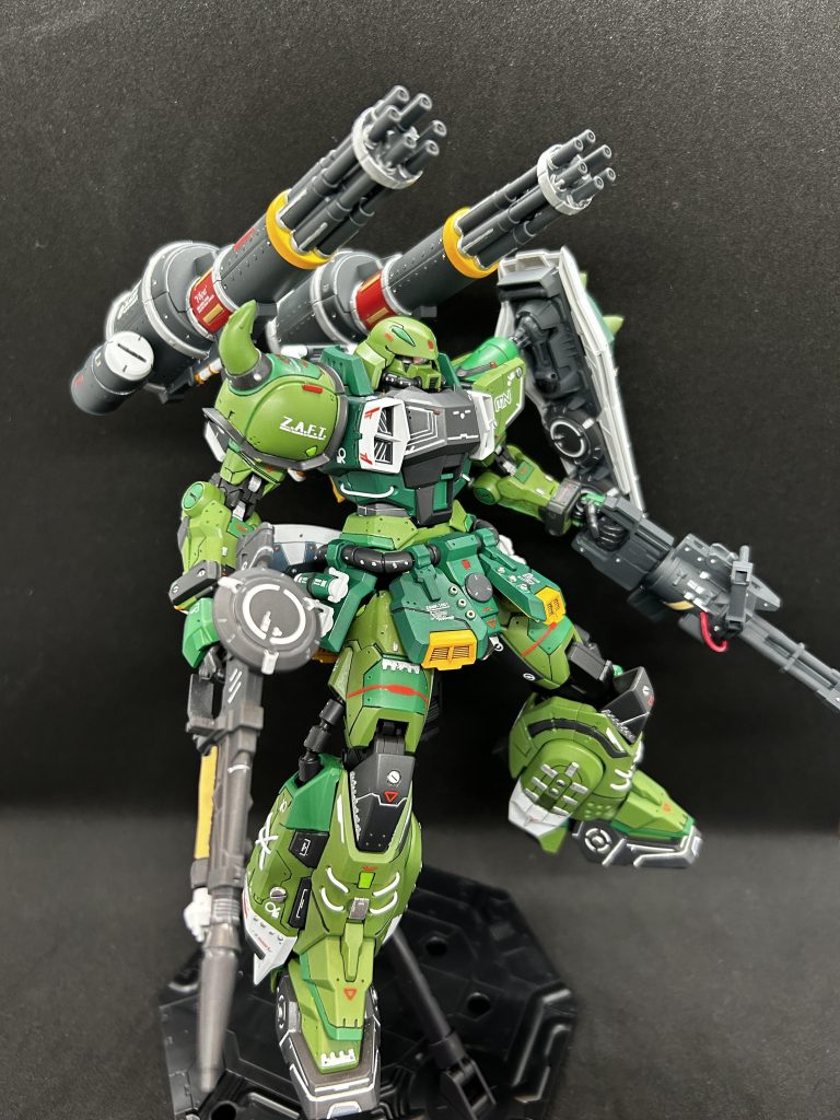 コトブキヤのガトリングも持たせて😄