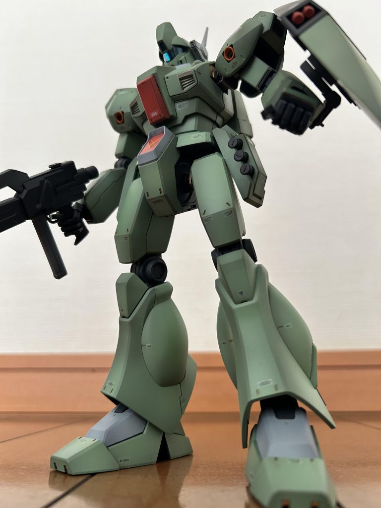 シンプルで組み立ても大変スムーズな素晴らしいキットです。