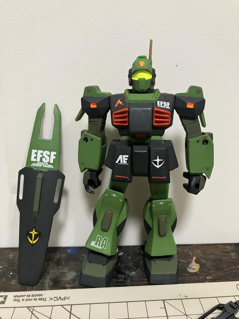 デカール貼りました。かっこいいやん。