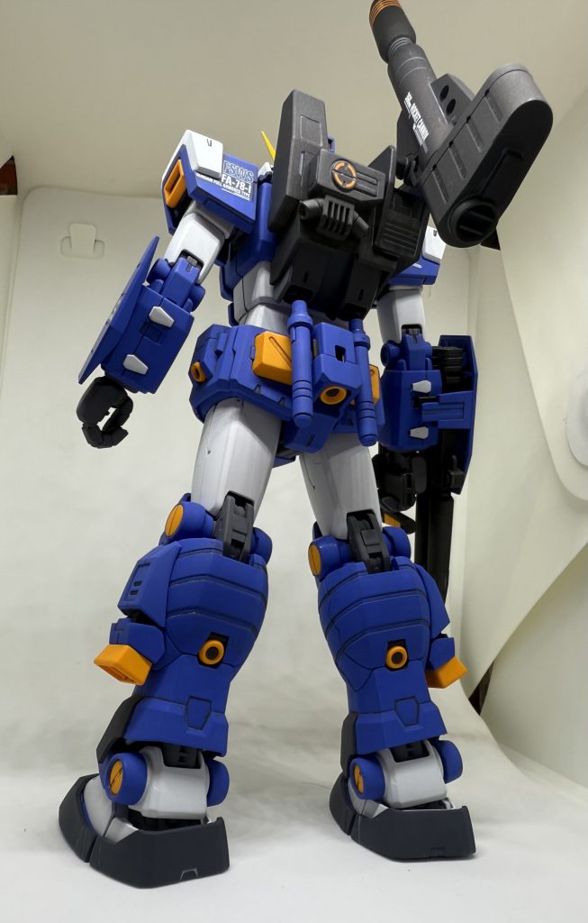 背面。デカールは控えめにしました。