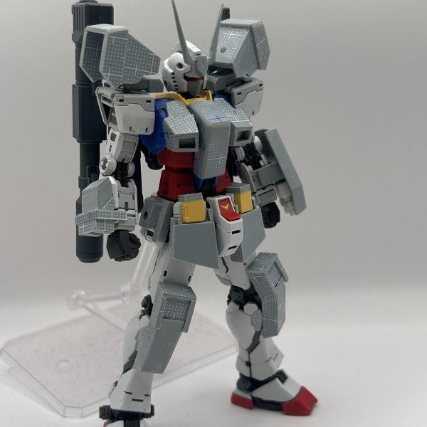 RGガンダム ver2.0をプラバンやらミキシングをして作成中　ちまちまやってるので、完成はかなり先になりそう😅（2枚目）