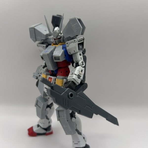 RGガンダム ver2.0をプラバンやらミキシングをして作成中　ちまちまやってるので、完成はかなり先になりそう😅（5枚目）