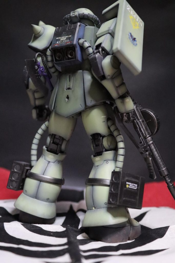 ザクにはウェザリングが似合いますね。