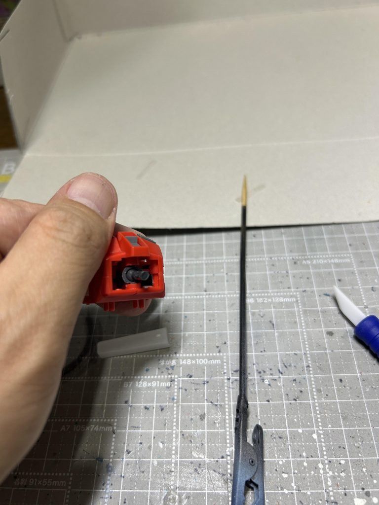 腰も一軸からボールジョイントに改造