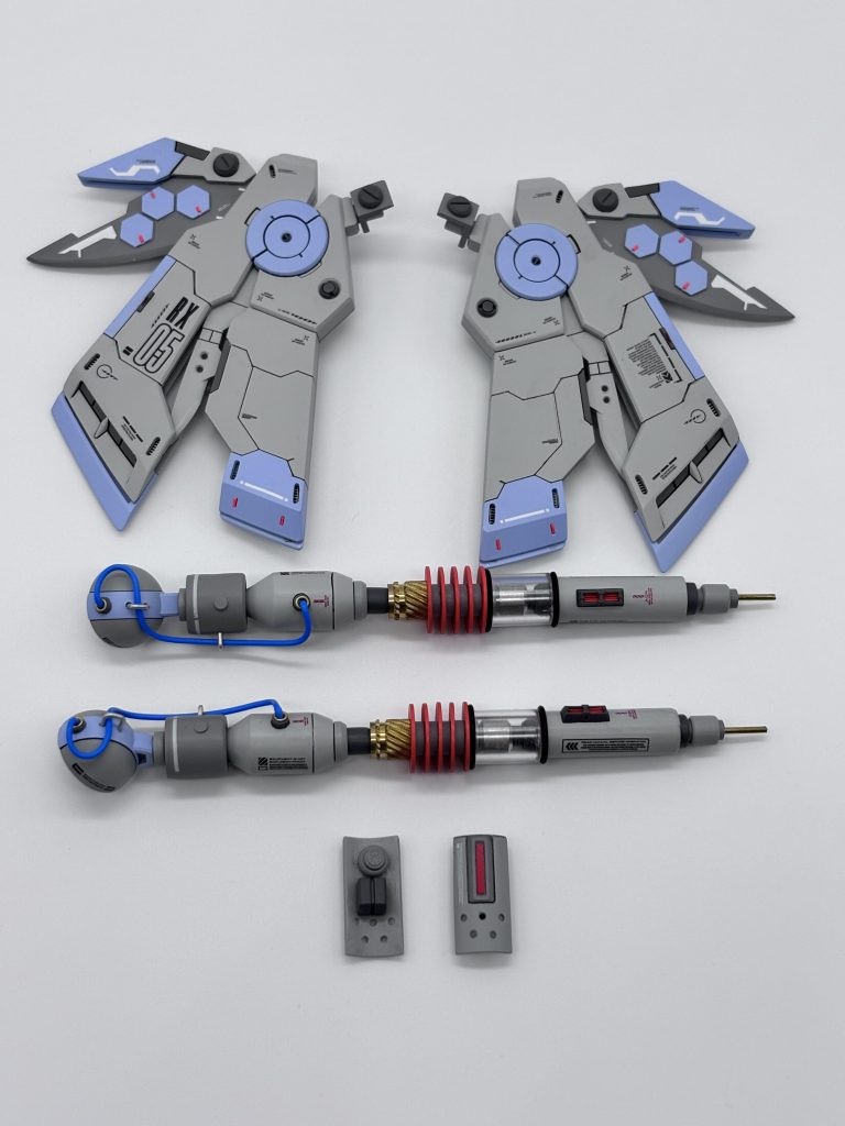 自作プロペラントタンクと加工したベギルベウの羽パーツ