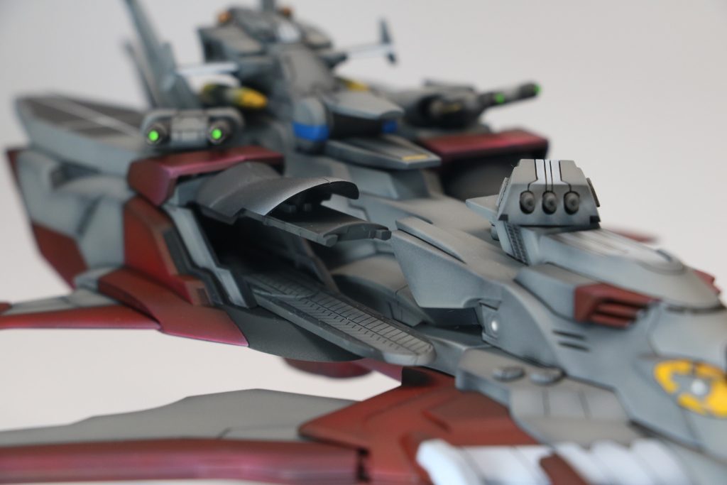 カタパルトも塗装