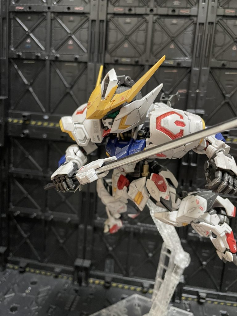 HGのバルバトスの箱絵ポーズ。