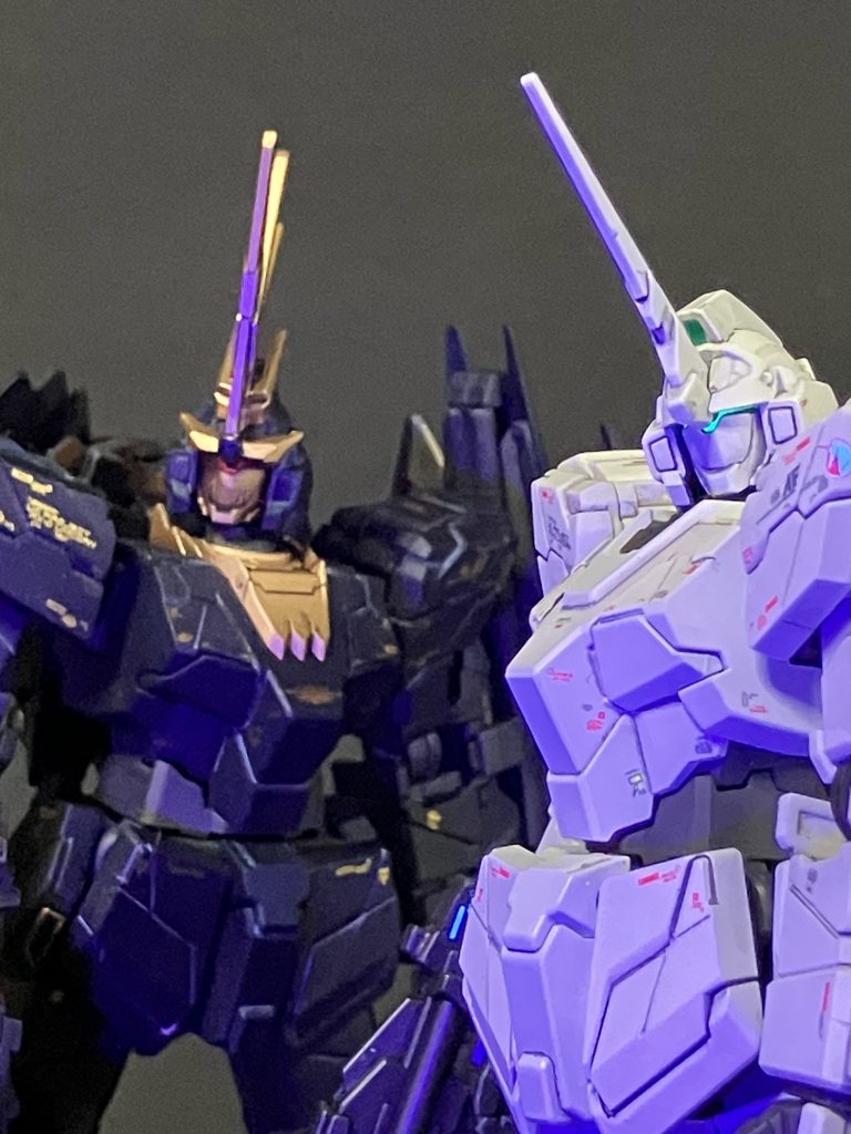 ブラックライトでオシャンティー！