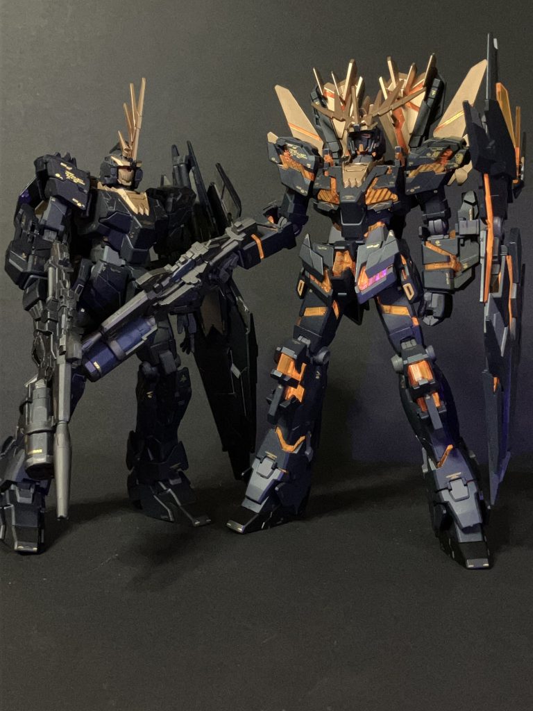 デストロイモードと比較。身長差がスゴイ・・・。