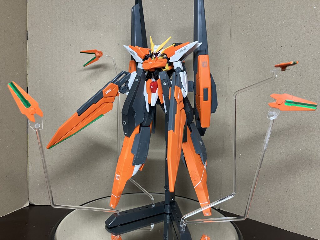 ビットは6機作成しましたが、飾るのが下手で4機のみ写っています。軟質プラ棒と透明プラ板で飾っています。