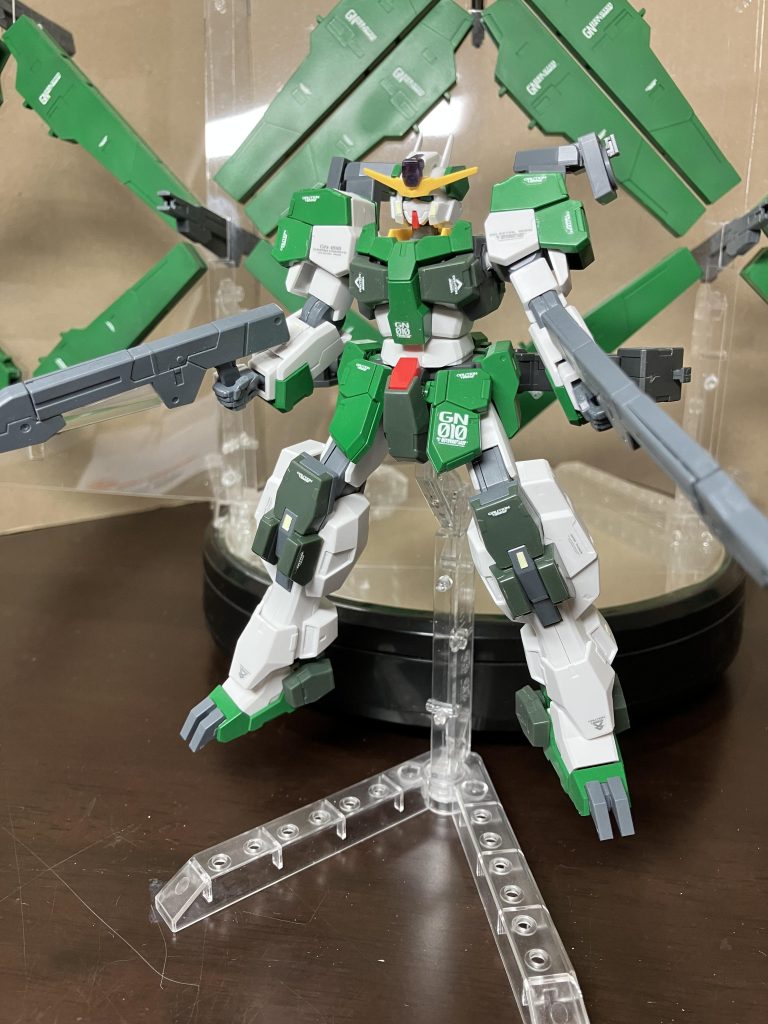 対応する劇場版のデカールを貼りました。