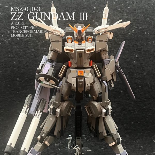 ZZガンダム3号機　セミハッチオープン