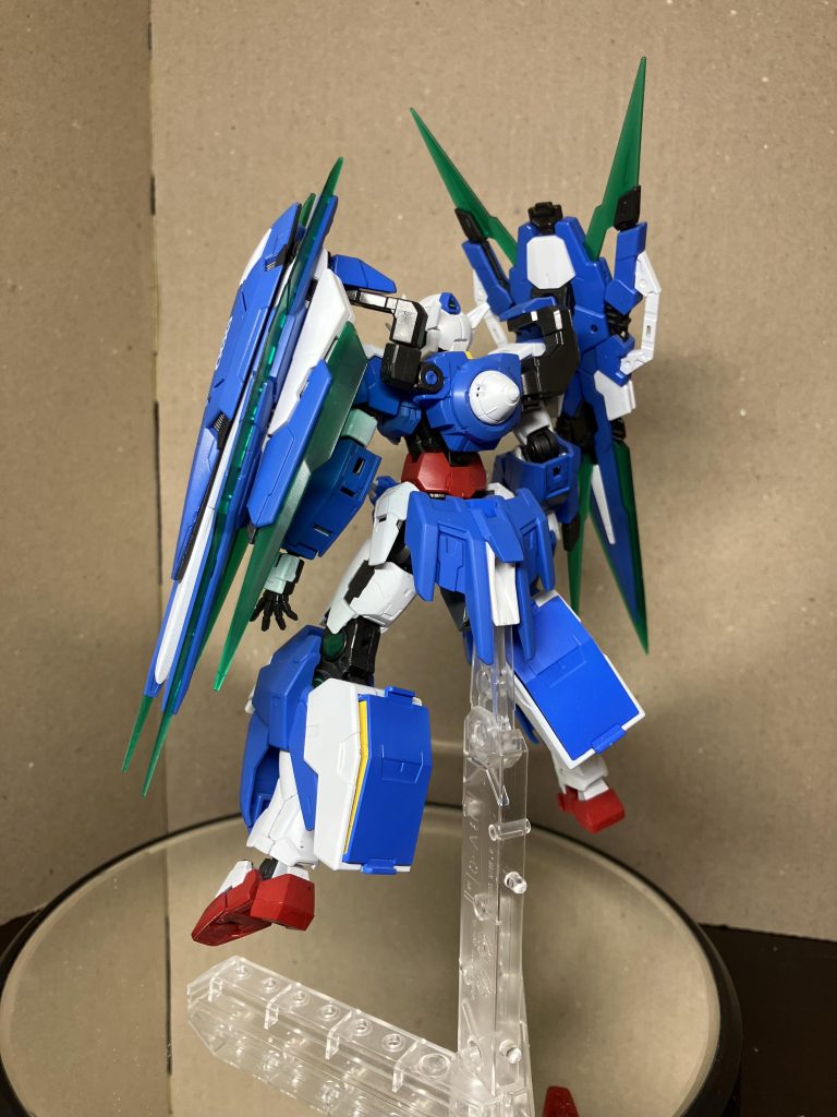 背面。セラヴィーのコンテナをつけてみました。