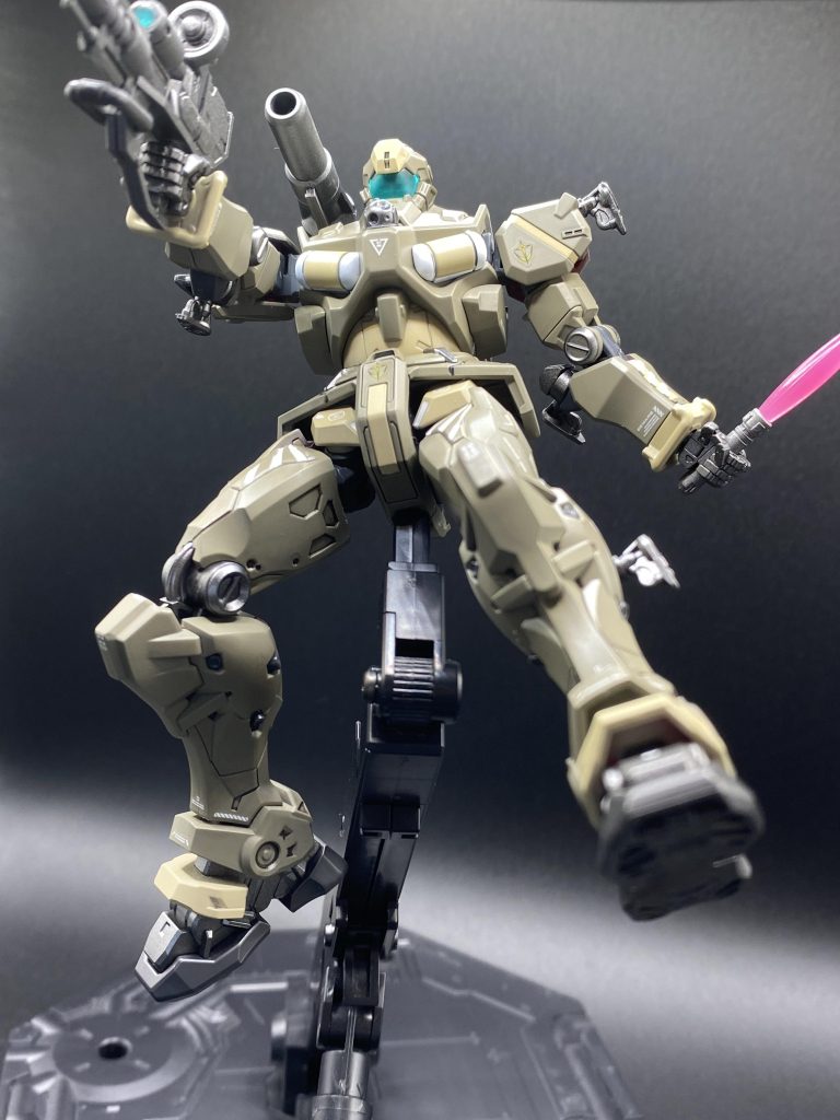 ライフルのスコープ？には付属のシールの上からUVジェルで固めました。