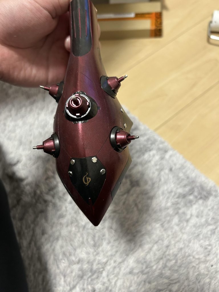 今回は初めてメタルパーツを使ってみましたがこれすごいですね。使えばだいたいかっこよくなるの何なんでしょうか。