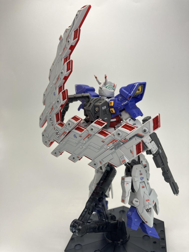 表面はザ•オモチャっぽくなりましたが、白面はメタルパーツやロイヤルメタレッドは気に入ってます🥰