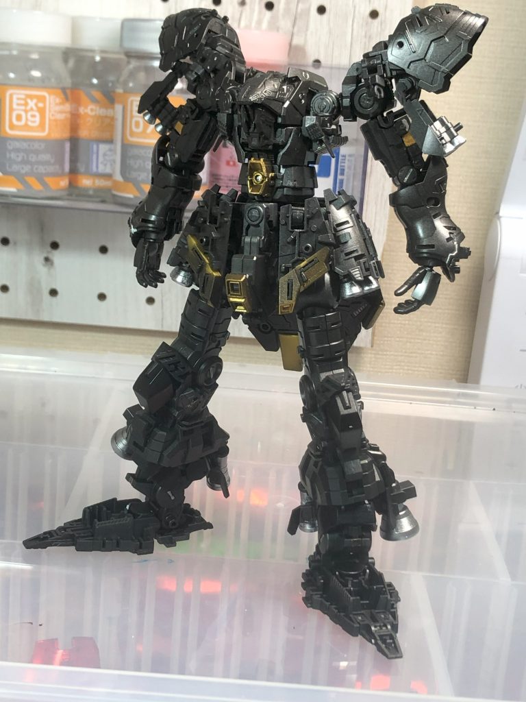 せっかくなので最終組み立て前にフレーム状態で