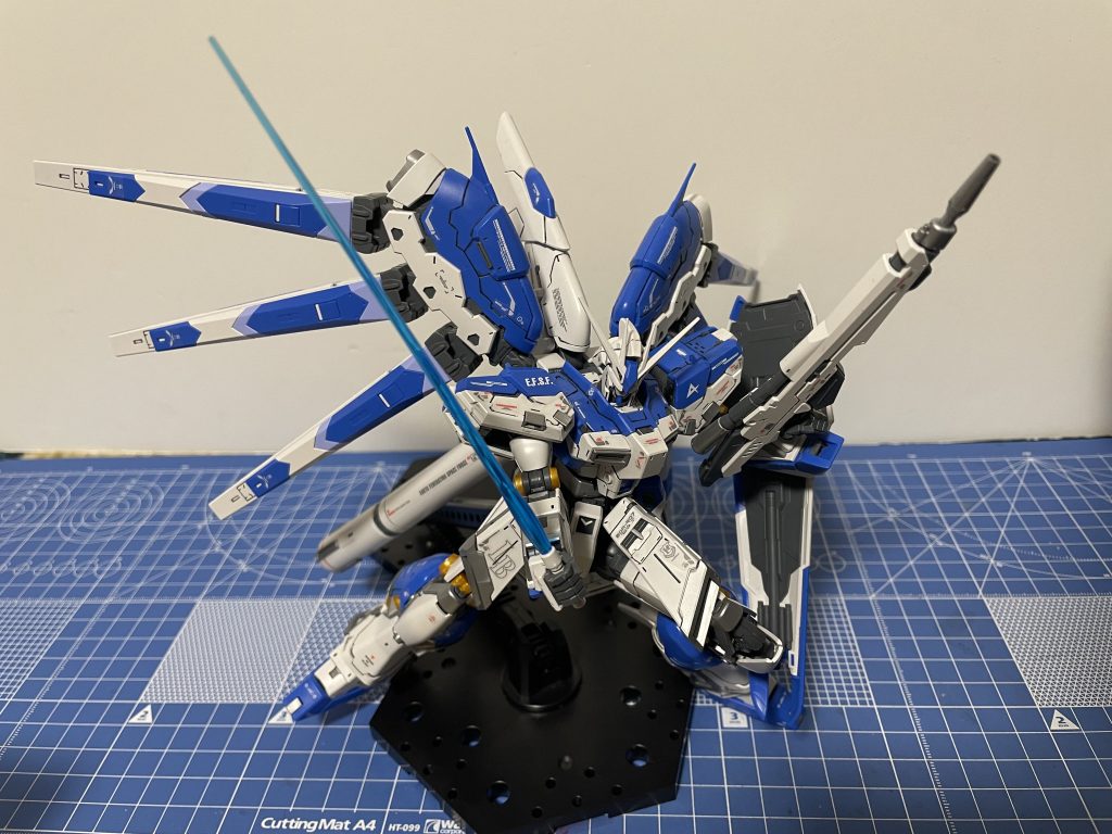RX-93ν2 Hi-νガンダム–4枚目/制作者：Chiyoko_Asakura 0630