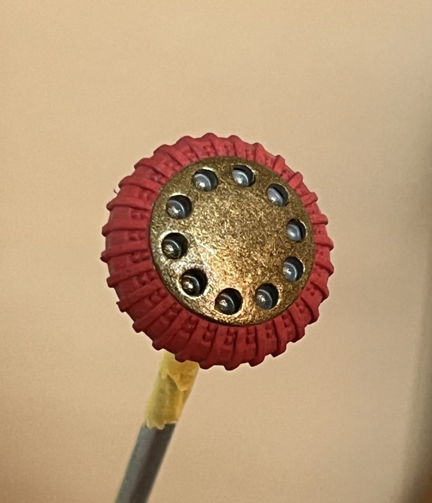シールドはうまく色分け出来て、また色合いもシックにまとまったので気に入っています。