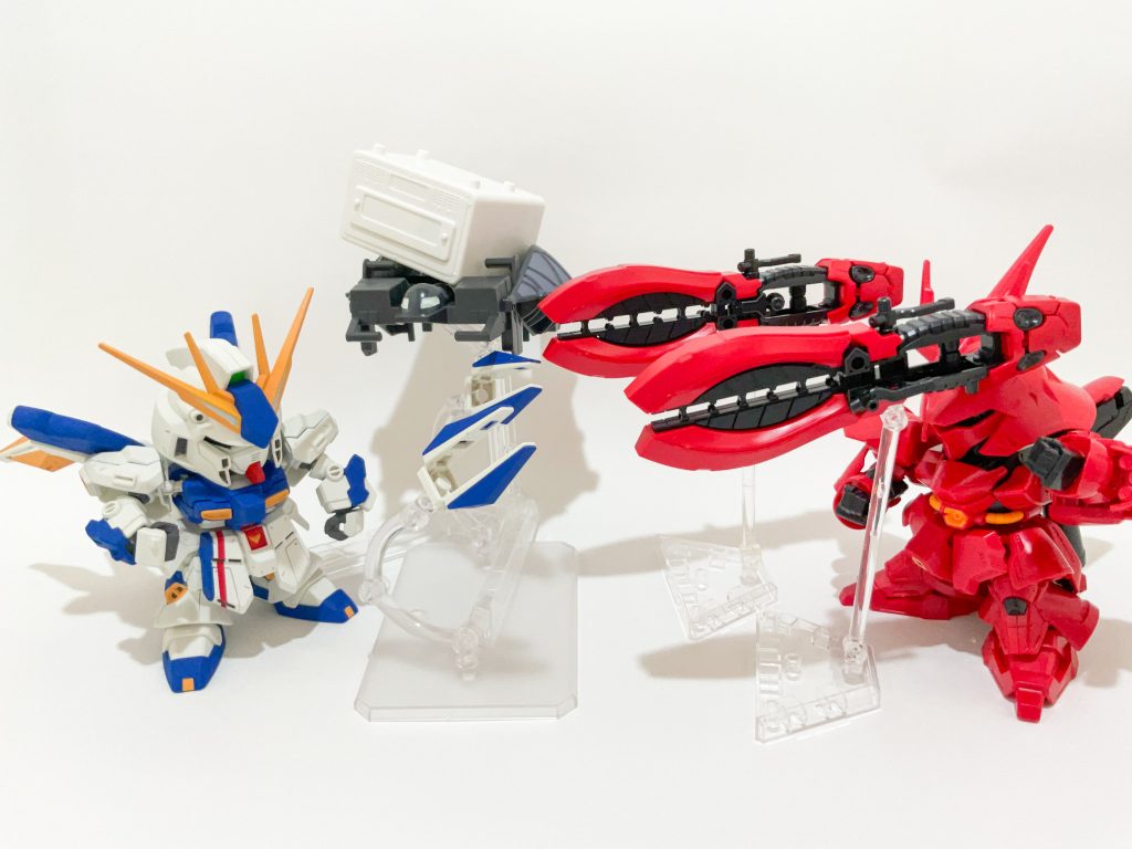 「これを使うんだーっ！！」なんと！アストナージさんが自らベースジャバーに乗って新兵器を運んできてくれたぞ！