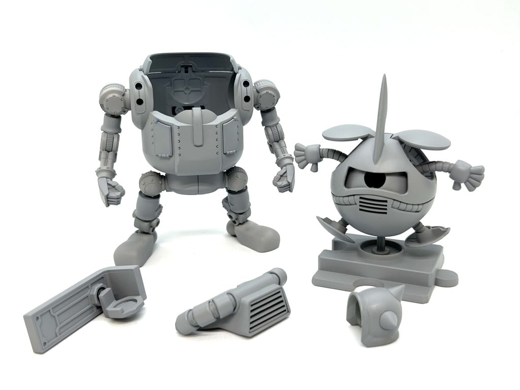 サフ状態。パーツの取り付けはネオジム磁石が仕込んであります。シールドに関しては新たに取り付け用パーツを作ってみました。