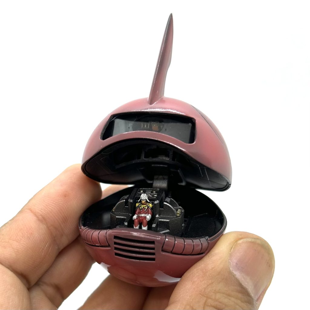 前作の旧ザクハロで個人的にもツボったので、今回も頑張って“大佐”を塗ってみた😁ん? ザクに乗ってる頃はまだ少佐でしたっけ?