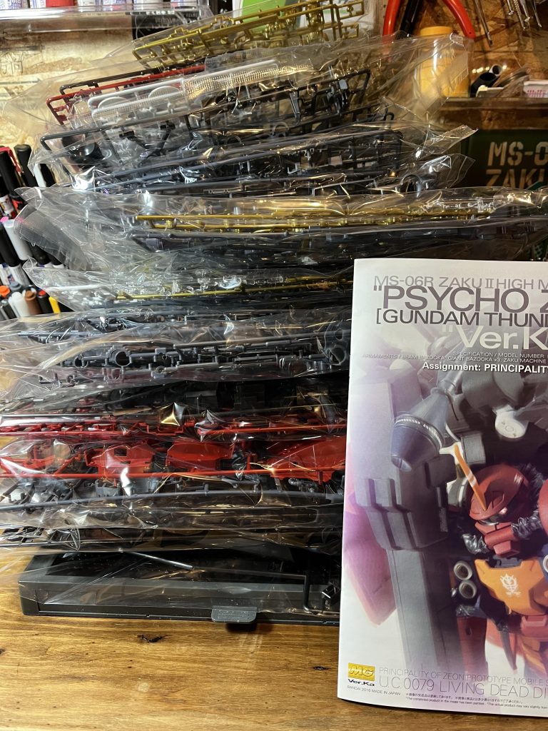 ランナータワー（笑）しばらく積みプラのHGをパチ組でのんびり模活します！