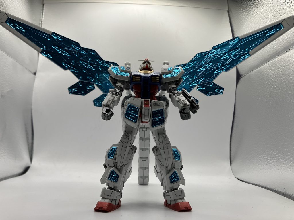 がっつりシールだっのはまあまあ骨の折れる仕事でした。ただ、楊枝でモールドを押し込んだらこれはこれでいい感じかな。