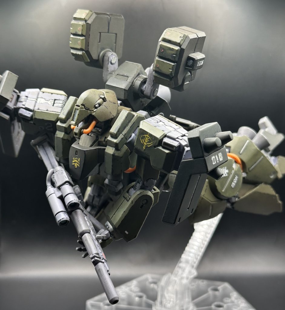 あとは手元にあったケンプファー用のデカールを使用したりしながらうるさくない程度に装飾