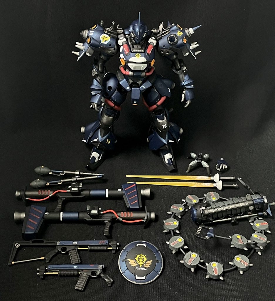 シュツルムファスト色塗っただけです。サーベル色を塗ったのと、脚部に刺さるように少し削った程度です。塗装が剥がれるので短いグリップには変えられなくなりました。