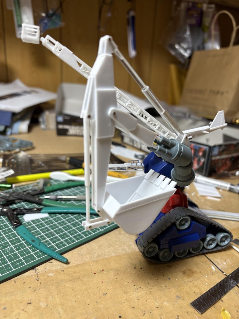 作品名：今日の可動　9/3<p>今日もショベルカーの画像をガン見して続きの工作をしました。ハッキリ言って、アタシの人生でショベルカーに興味を持ったことがなく、シャベルカーだと思っていましたし、先っちょの掬う部分の名前なんて知りませんでした(zaku-k […]</p>
