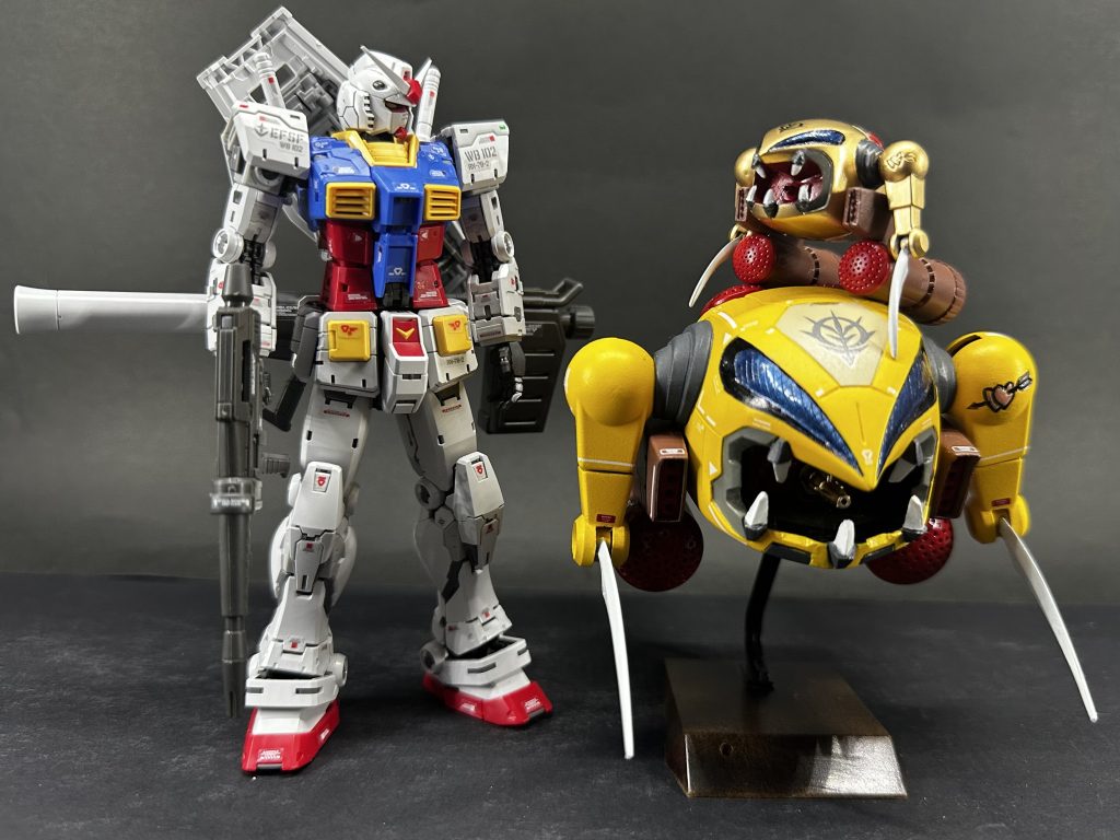 この旧キットどうやって型を作ったんだろう?ってくらい細かくそしてバランスよく作られてます。今なら最新工作機でできるよねって思うけど、当時のMCなんかでできるの?やっぱり職人さんの神技ありき?特に付属のちっちゃいGおっちゃんなんかオーパーツレベルです。並行して最新おっちゃんも作りましたが技術の進化に驚きながらも正直作らされてる感が出てしまってあまり面白くなかった。ちょっと旧キットいろいろ手を出してみようかなぁ、でもまずは積んでるやつ片付けないとなぁ