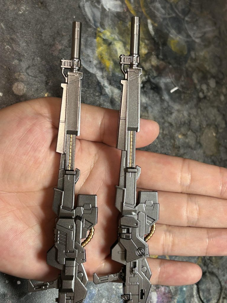 今回1番注意した点としてメタリック塗料の見直しを行いました。今までは3倍希釈でしたが思い切って5倍希釈に変更！結果としてきめの細かい輝く表現ができました。