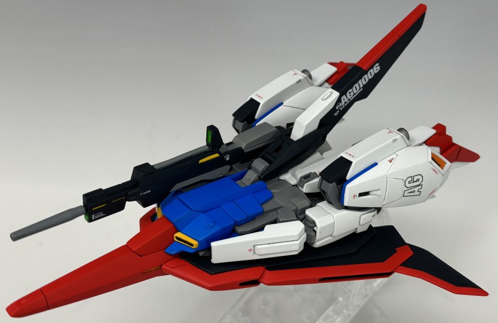 このキットは上下に薄い非常に格好いいWR形態になれます。