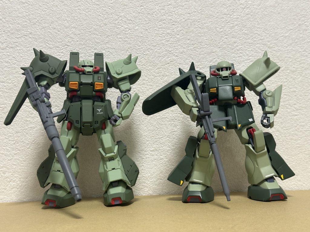 以前に投稿した自作のハイザックカスタムと。個人的には悪顔の今作より前作の方が好みです。