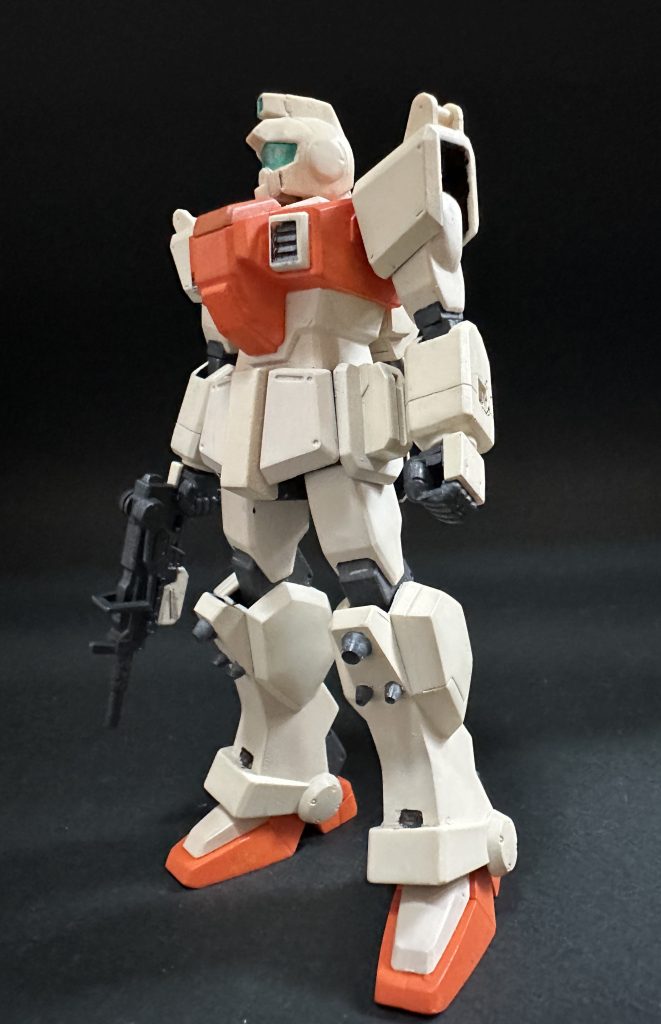 時には途中の過程など。ウェザリングする前の姿です。